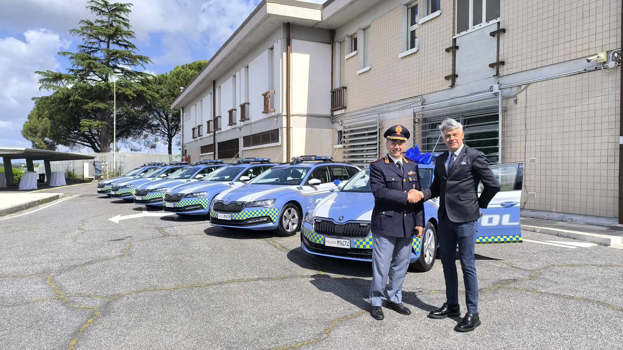 Cerimonia ufficiale Polizia Stradale – Strada dei Parchi, auto innovative per la A24